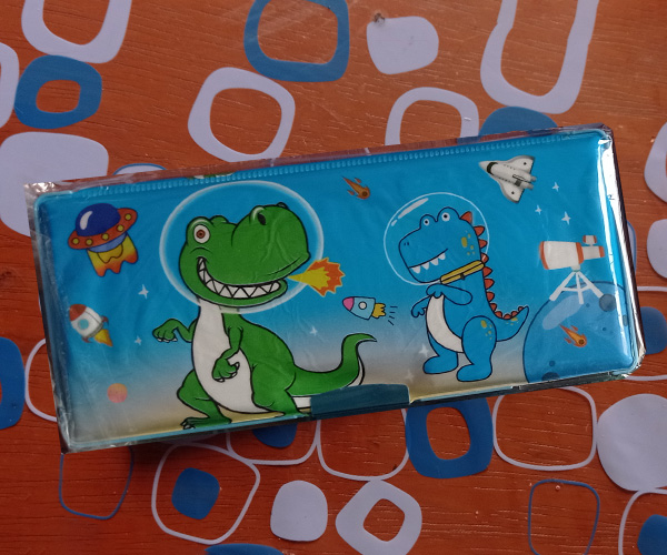 Cartuchera Imantada Doble con tajador Dino Astronauta 2