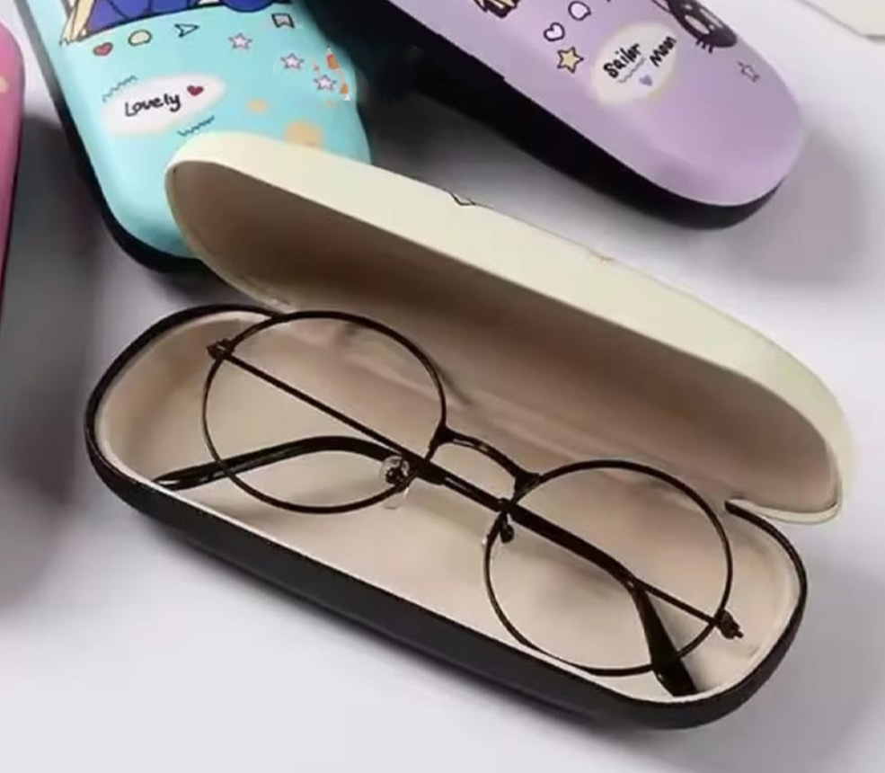 Estuche de Lentes Sailor Moon Color Amarillo 2