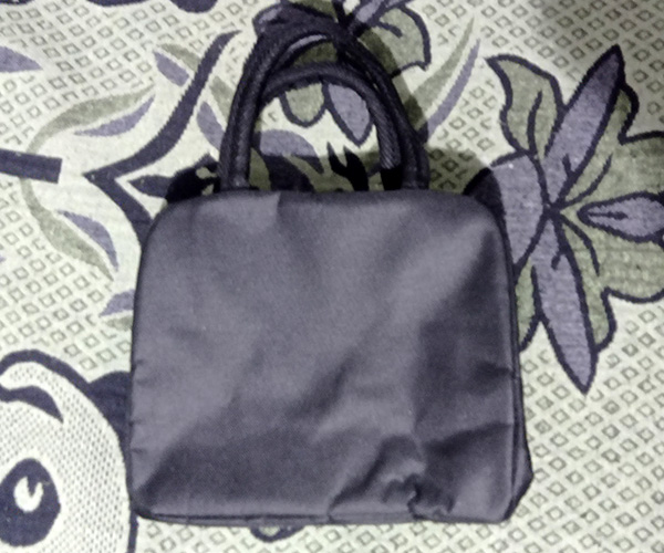 Lonchera Térmica Labubu Negro 2