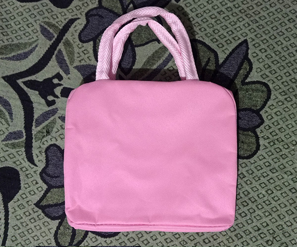 Lonchera Térmica Labubu Rosado 2