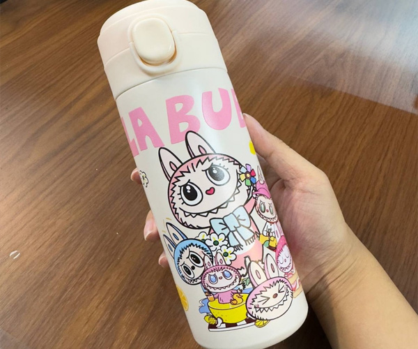 Termo Labubu 420ml Amarillo 2