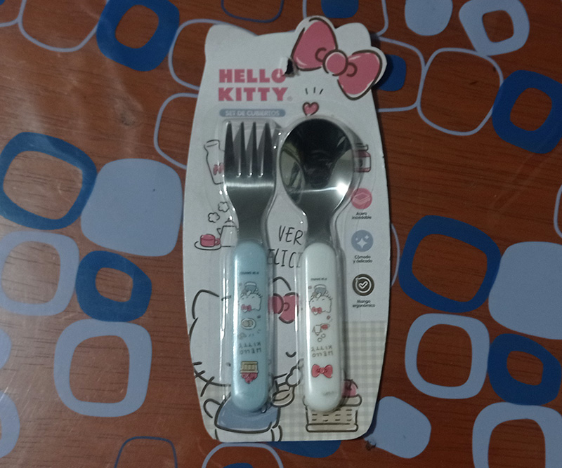 Cubierto Hello Kitty Celeste