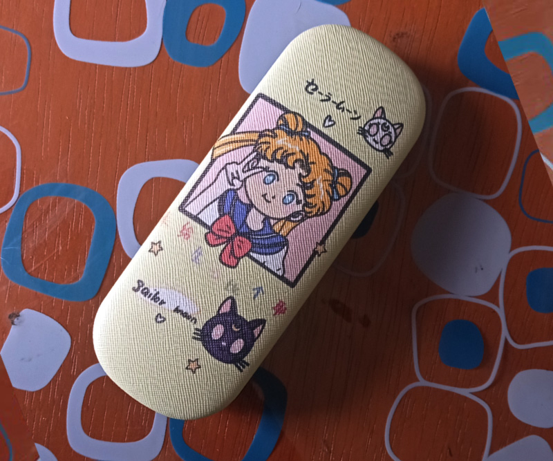 Estuche de Lentes Sailor Moon Color Amarillo