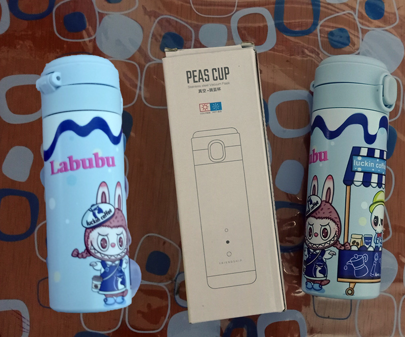 Termo Labubu 420ml Celeste